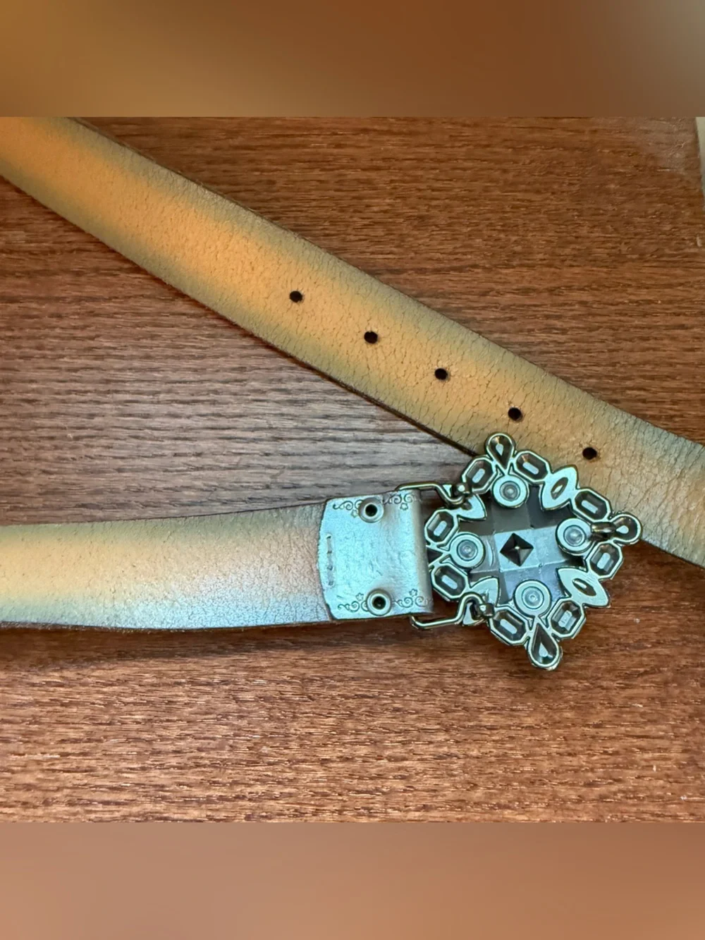 Vintage FOSSIL Silver Jeweled Buckle Belt Embossed Leather Size M